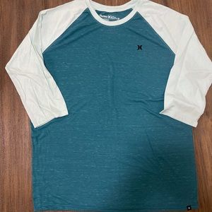 Hurley 3/4 sleeve shirt